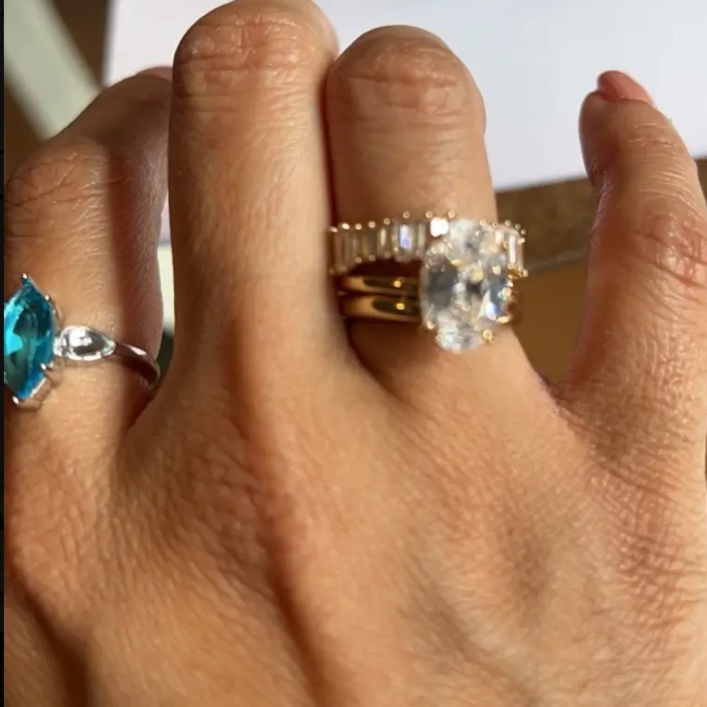 Gold Stackable Engagement Ring Set Size 7 - Picture 13 of 15